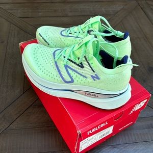 New balance fuel, Cell women’s size 9 running shoe